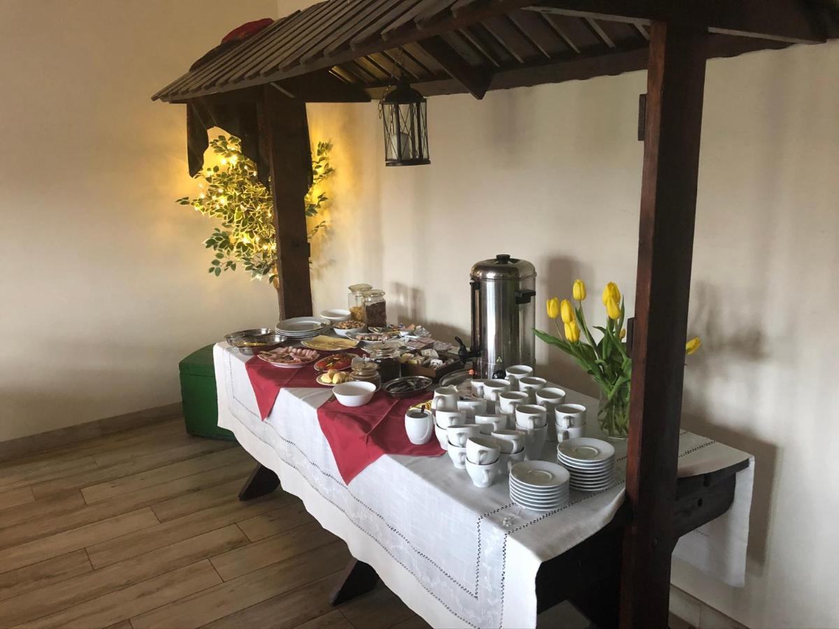 Bed and Breakfast Stajnia Pod Debem à Starachowice Extérieur photo