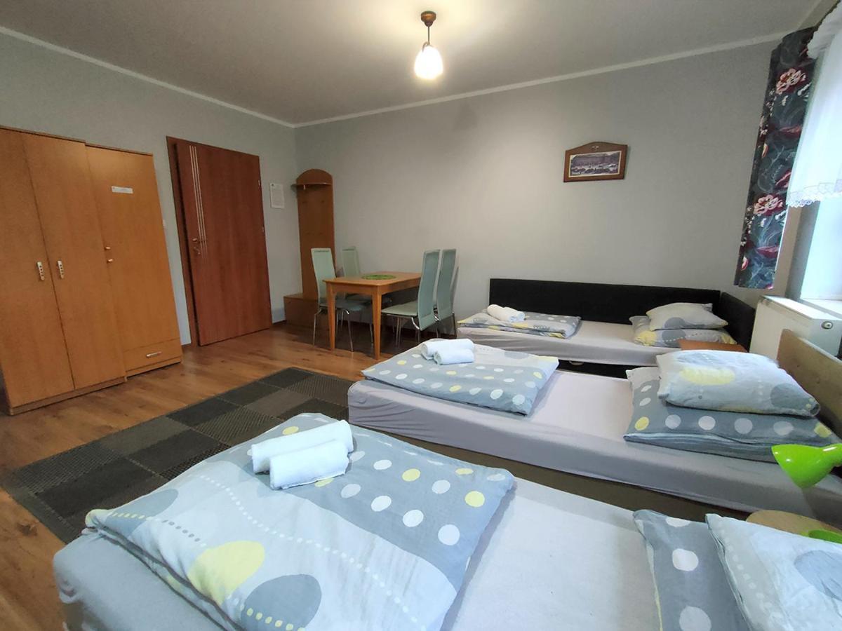 Bed and Breakfast Stajnia Pod Debem à Starachowice Extérieur photo